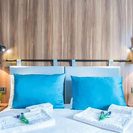 Signature Ortahisar & מלון 4*